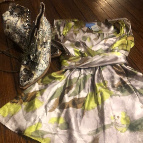 SIMPLY VERA Sexy V Floral/abstract tunic - Picture 3 of 7